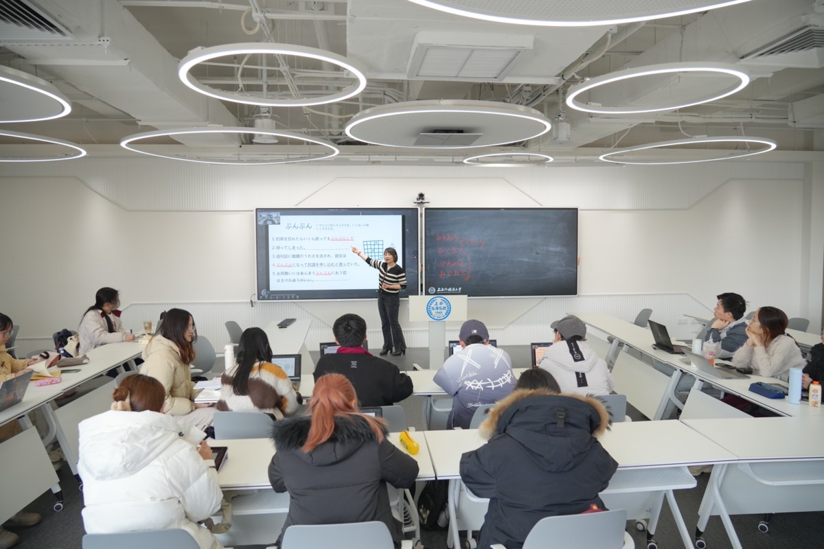 Giải pháp đào tạo ClassIn 8 Phòng học thông minh dùng ClassIn